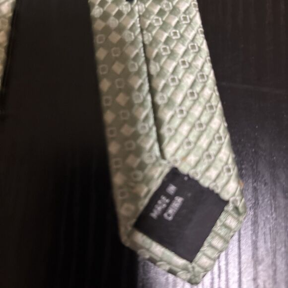 Michael Kors Mens Regular fit Tie Necktie Green Geometric - Picture 5 of 5